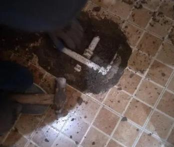 通化卫生间漏水维修公司为您分享下卫生间渗水如何处理及注意事项